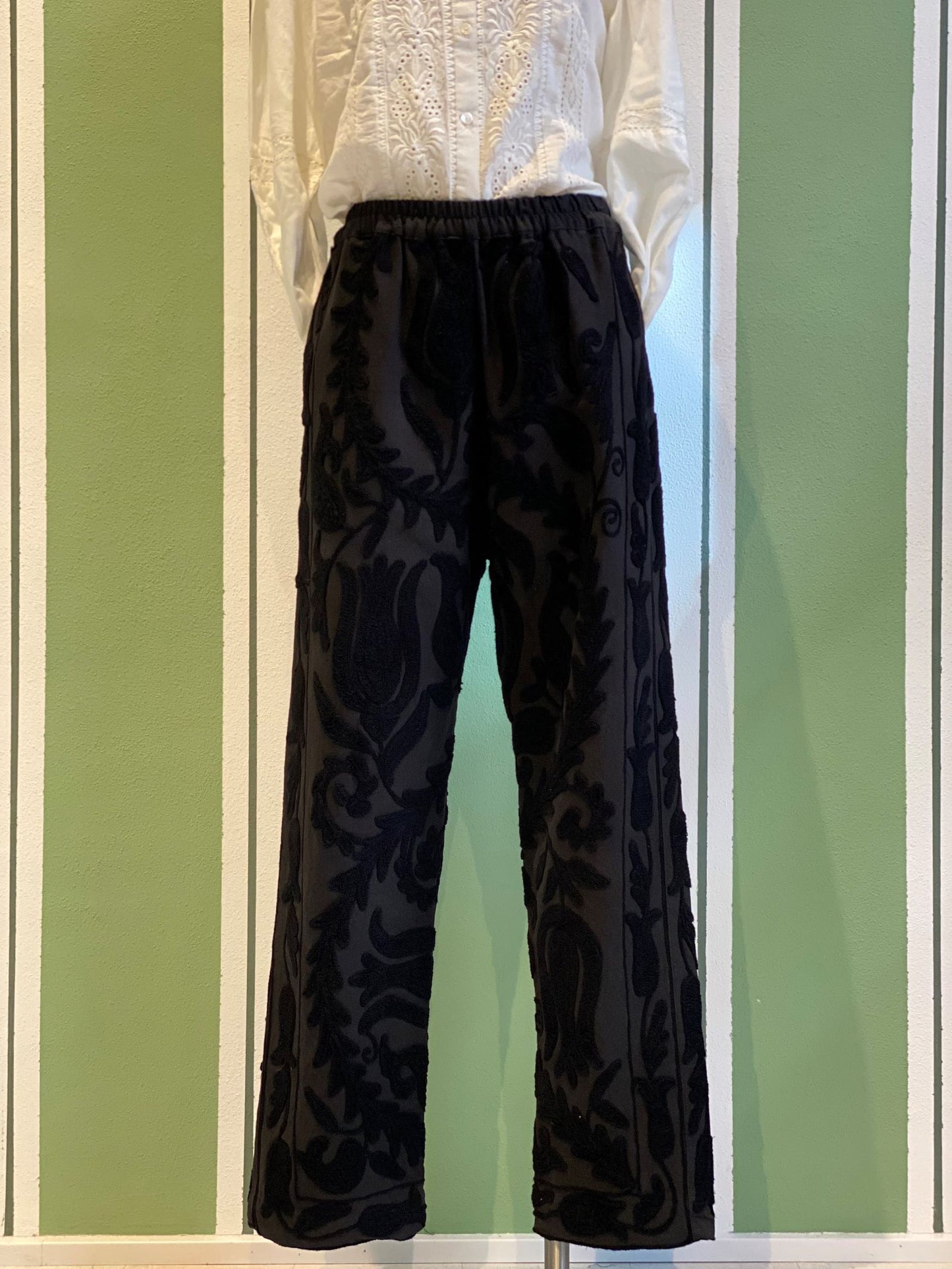 Pantalon brodé Ibiza